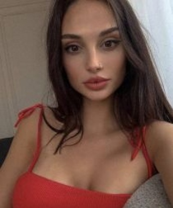 🌟 Я - креативная, нежная и опытная индивидуалка, готовая порадовать тебя яркими эмоциями и незабываемым опытом.
🔥 Мои услуги – воплощение всех твоих фантазий и желаний. Я знаю, как подарить тебе незабываемые мгновения наслаждения и удовольствия.
✨ В Москве я предлагаю встречи на высшем уровне – уютное место, роскошь и безопасность. Сделаю все, чтобы ты почувствовал себя настоящим царем.
💋 Мои возможности безграничны - от нежных ласк и массажа до яркого экстрима и ролевых игр. Не стесняйся рассказывать мне свои сокровенные желания, я с радостью их исполню.
🌹 У меня есть множество положительных отзывов от моих довольных клиентов, которые остаются восхищены моей экспертностью и талантом. Ты сможешь убедиться в этом сам, взглянув на мои фото.
🌆 Жду тебя в Москве, чтобы сделать каждую нашу встречу незабываемой! Не упусти возможность окунуться в мир страсти и наслаждения в моей милой компании. Целия